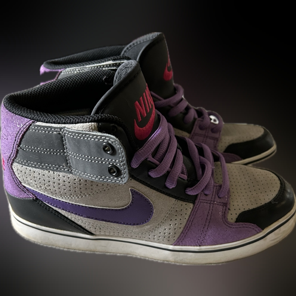 Nike Dunk High SB sneakers